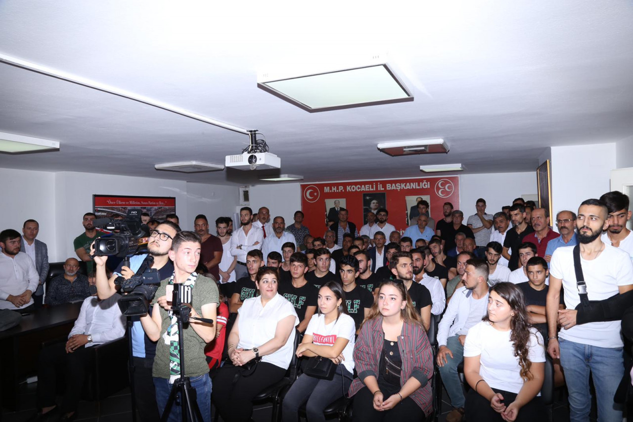 Kocaeli’nde 96 Genç MHP’ye Katıldı