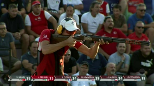 Milli atıcımız Murat İlbilgi, rekor kırarak Avrupa şampiyonu oldu