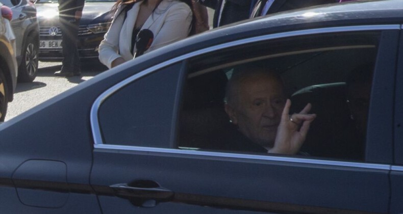 Devlet Bahçeli: 20 gün öldüğümü konuştular bir hafta da sakalımı konuşsunlar