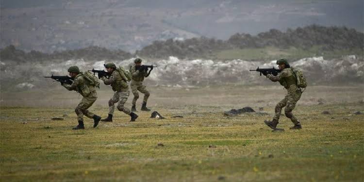 Son dakika! Milli Savunma Bakanlığı duyurdu! #BarışPınarıHarekatı’nda kara harekatı başladı