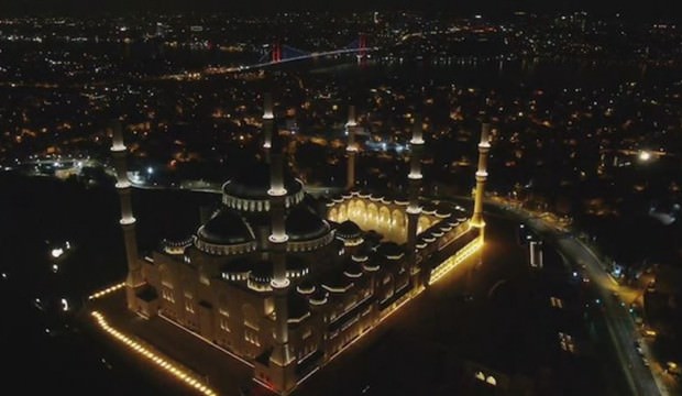 Diyanet’den yeni korona virüs tedbiri! Cuma günü ve kandil gecesi camiler kapalı tutulacak