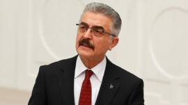 Dervişoğlu isim arayacağına, partisine omurga arasın