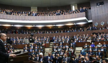 AK Parti&rsquo;nin TBMM Grup Toplantısı’nda Gündoğdu Marşı Söylendi