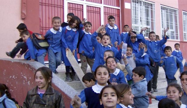 Şanlıurfa Valilği Akçakale ve Ceylanpınar’da 3 gün okulların tatil edildiğini duyurdu