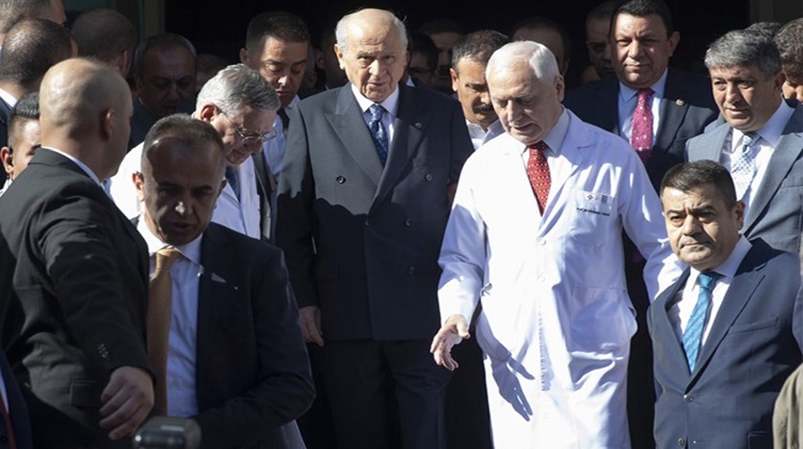 MHP Lideri Bahçeli tedavi olmuştu! Prof.Dr. Mehmet Haberal’dan açıklama