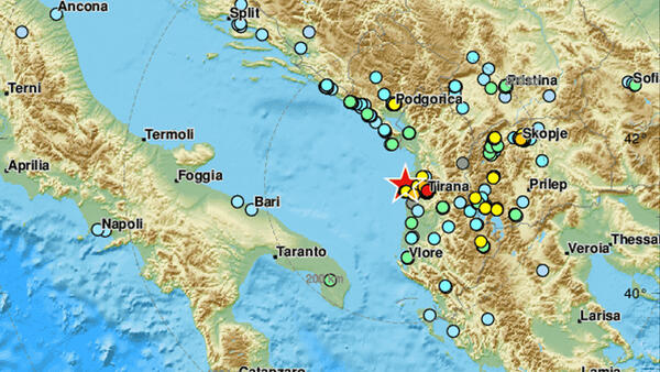 Arnavutluk&rsquo;ta şiddetli #deprem! 6.4 şiddetinde sallandı