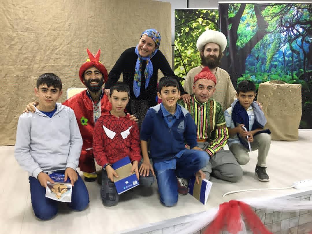 Ülkü Ocakları Tiyatro Ekibinin oyunu otizmli çocukları sevindirdi