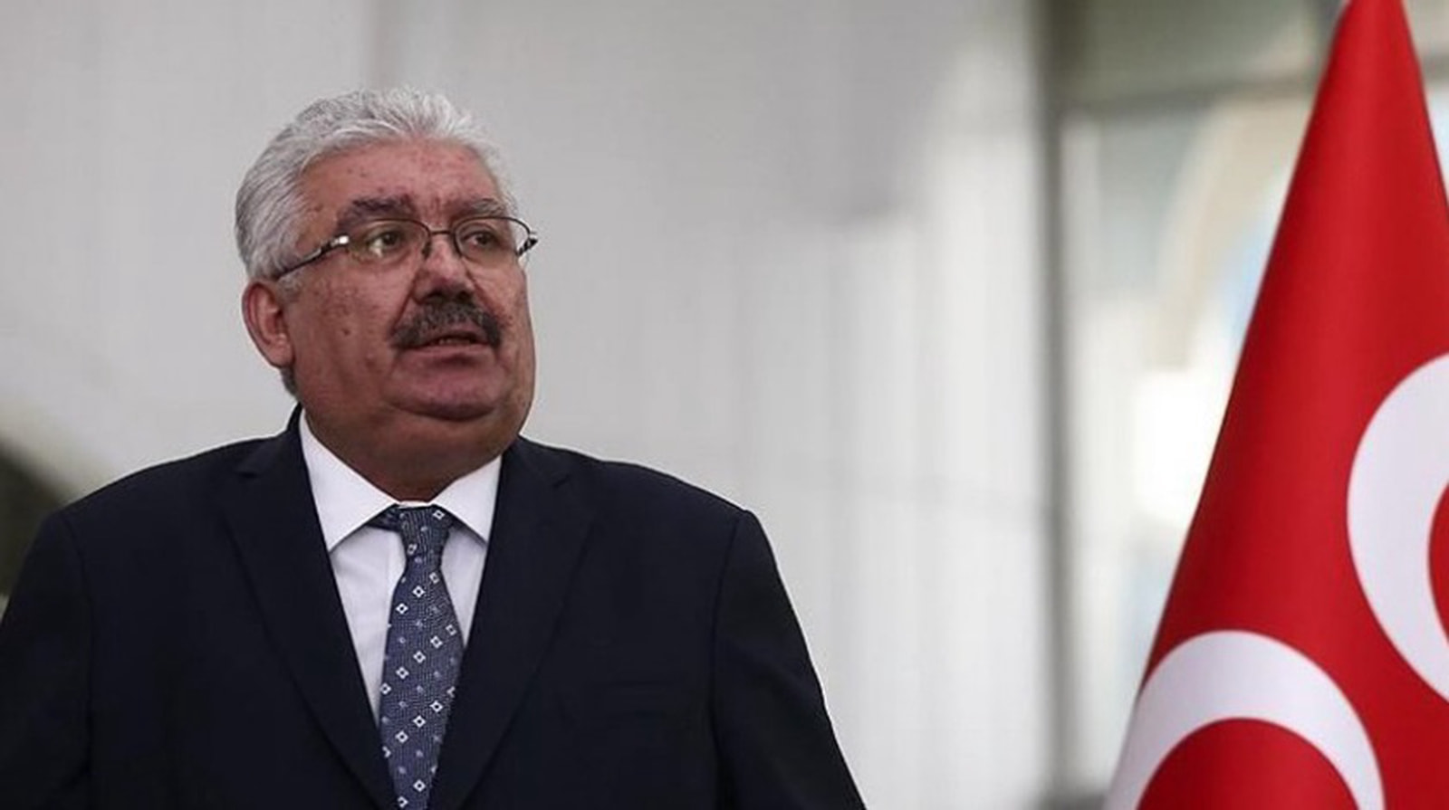 MHP&rsquo;li Semih Yalçın: Rahmi Turan çıplaklıkla şöhret olmuş fosil gazetecidir