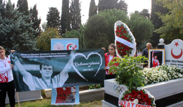 Cep Herkülümüz Naim Süleymanoğlu vefatının 2. yılında mezarı başında anıldı