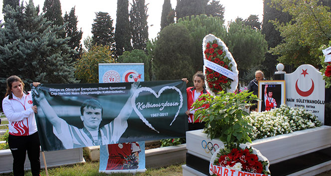 Cep Herkülümüz Naim Süleymanoğlu vefatının 2. yılında mezarı başında anıldı