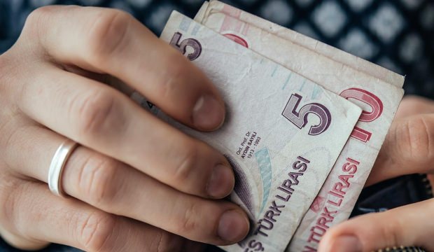 Ev kadınlarına emekli olma imkanı getiriliyor