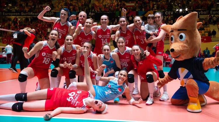 Almanlar’ı ezdik: Filenin sultanları Tokyo’da