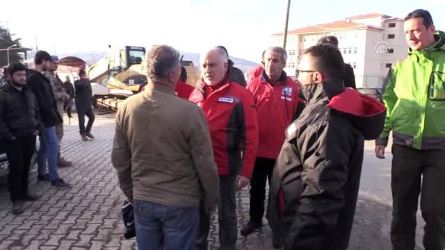 Depremzedelerin yaraları sarılıyor! Kızılay Başkanı Kerem Kınık: Köylerde ulaşılamayan yer kalmadı