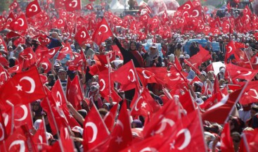 Milletini Seven İnsanların Farkı