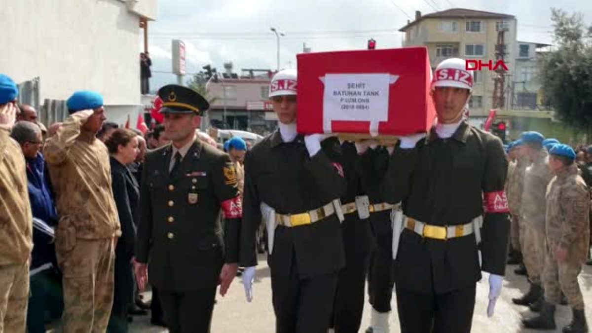 İdlib şehidimiz Batuhan Tank memleketi Osmaniye’de toprağa verildi