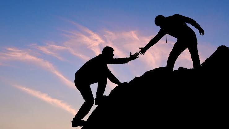 DOSTLAR, DOSTLUKLAR…