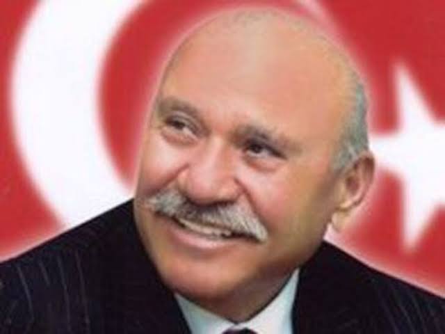 Mustafa Özbek vefat etti