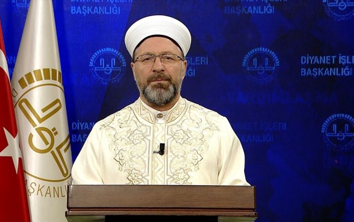 Diyanet İşleri Başkanı Erbaş: 12 Haziran’da camilerimizin avlularında namaz kılmaya başlayacağız