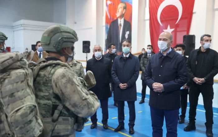 İçişleri Bakanı Soylu “Ödleri patlıyor, kaçmaktan yoruldular” diyerek yurt içindeki terörist sayısını açıkladı