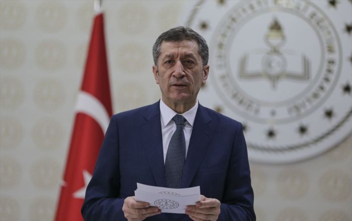 Milli Eğitim Bakanı Selçuk “Okullar açılırsa buna hazırız”
