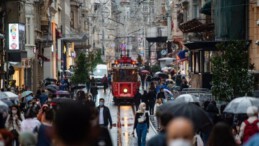 İstanbul’da da 65 yaş üstüne sokağa çıkma kısıtlaması geldi