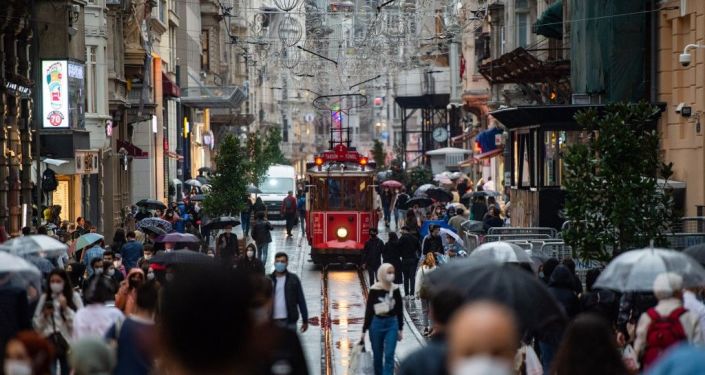İstanbul’da da 65 yaş üstüne sokağa çıkma kısıtlaması geldi