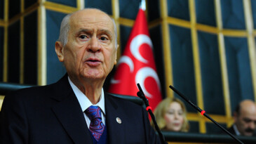 BAHÇELİ’DEN KILIÇDAROĞLU’NA: VATAN SEVGİMİN FİTRESİNİ VERSEM SANA YÜZ YIL YETER