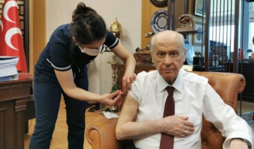 MHP Lideri Bahçeli’ye Covid-19 aşısı yapan hemşireyi dövdüler iddiasına Sağlık Bakanlığı’ndan açıklama “Böyle bir olay yaşanmadı”