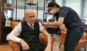 MHP Lideri Bahçeli koronavirüs aşısının ikinci dozunu yaptırdı