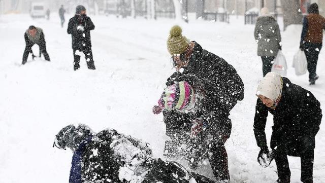 İstanbul’da yaşayanlar dikkat, Kar geri geliyor! 7 gün sürecek