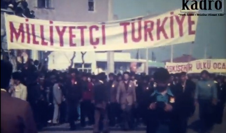 Ülkücü Hareketin 50 bin kişilik Çanakkale Zafer Yürüyüşü – İlk defa yayınlanan görüntüler-