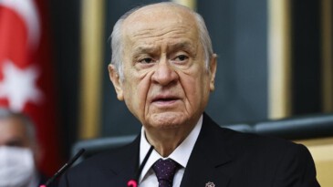 Türk’ü Türk’ten ayıracak ne bir sınır, ne bir engel, ne bir duvar, ne de bir bariyer tanımadık, tanımıyoruz, tanımayacağız!