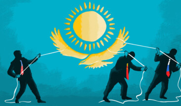 Ayı Kapıda Ejder Pencerede Beklerken