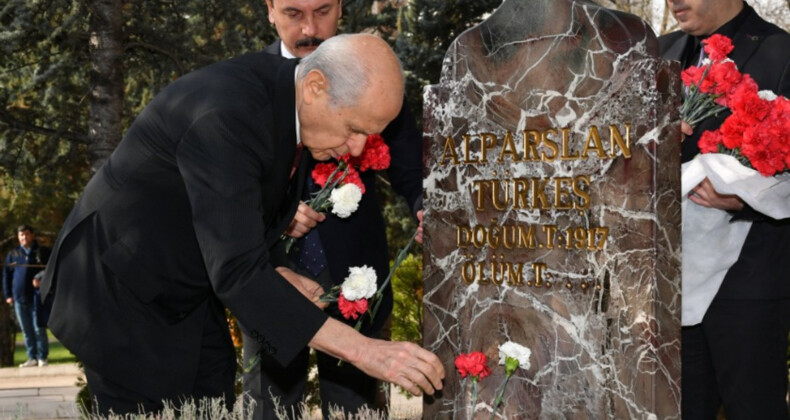 Devlet Bahçeli: O, her şeyden önce bir inanç bir gönül insanıdır