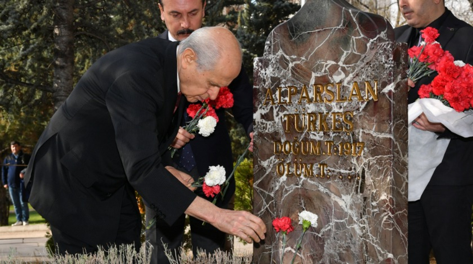 Devlet Bahçeli: O, her şeyden önce bir inanç bir gönül insanıdır