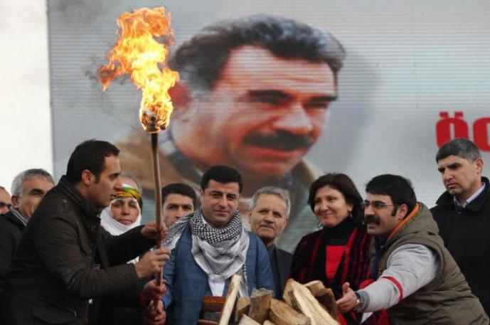 Ondan barış güvercini değil, kanlı akbaba olur