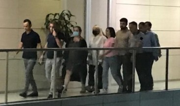 Hakaret etti kodese atıldı! Ahlâksız şarkıcı tutuklandı