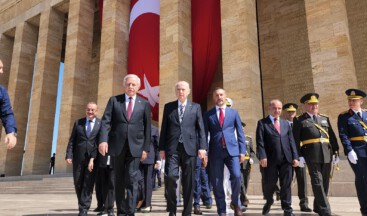 Devlet Bahçeli Anıtkabir’de