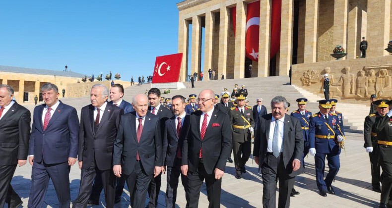 Devlet Bahçeli 29 Ekim Cumhuriyet Bayramı töreninde