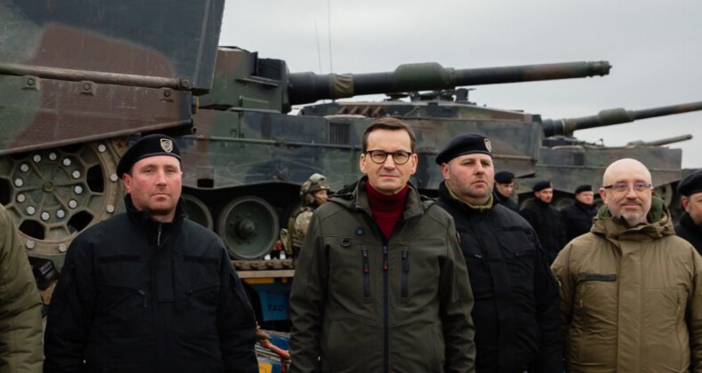 Polonya’nın Leopard tankları Ukrayna’ya ulaşmaya başladı