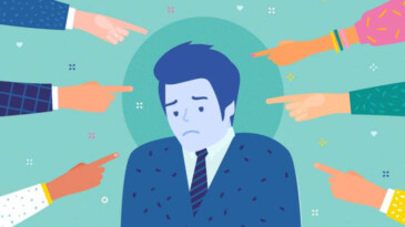 Yazıyorlar, Çiziyorlar, Akıl Veriyor, Aşağılıyorlar.