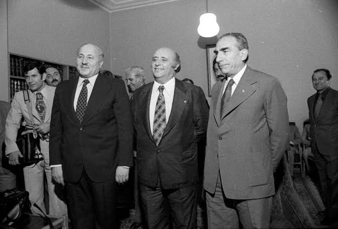 Biraz Sorumlu Davranmak Gerekir 