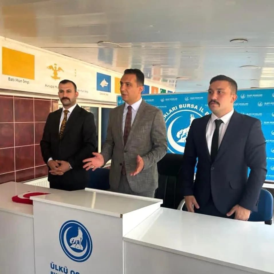Bursa Ülkü Ocakları’nda Bayrak Değişimi