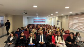 MHP İstanbul Kadın Kollarından Çocuk Hakları Günü Semineri