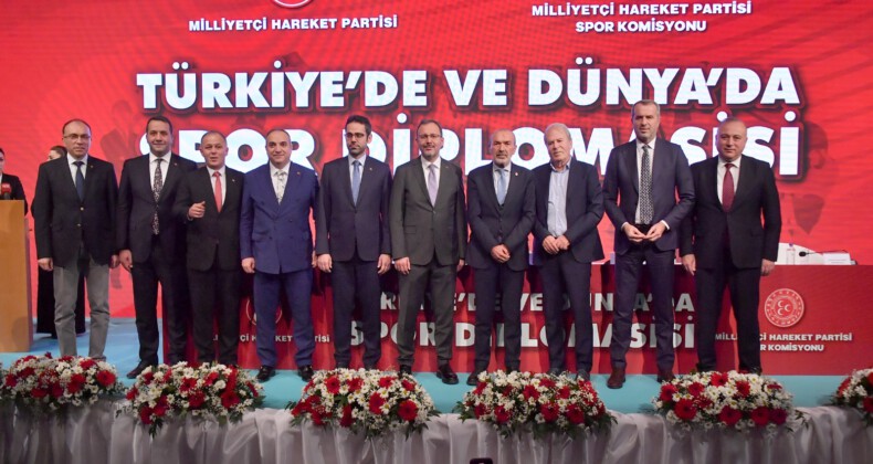 MHP’de “Türkiye’de ve Dünya’da Spor Diplomasisi” paneli