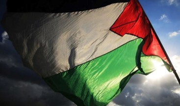 ABD’de lise öğrencisi, annesinin Filistin paylaşımları nedeniyle okuldan atıldı