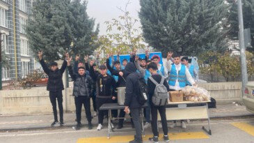 Malatya Ülkü Ocakları gençlerin yanında