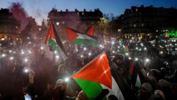 Paris’te ‘Gazze’ için  yürüdüler