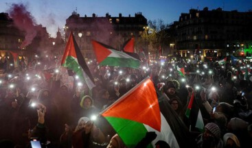 Paris’te ‘Gazze’ için yürüdüler