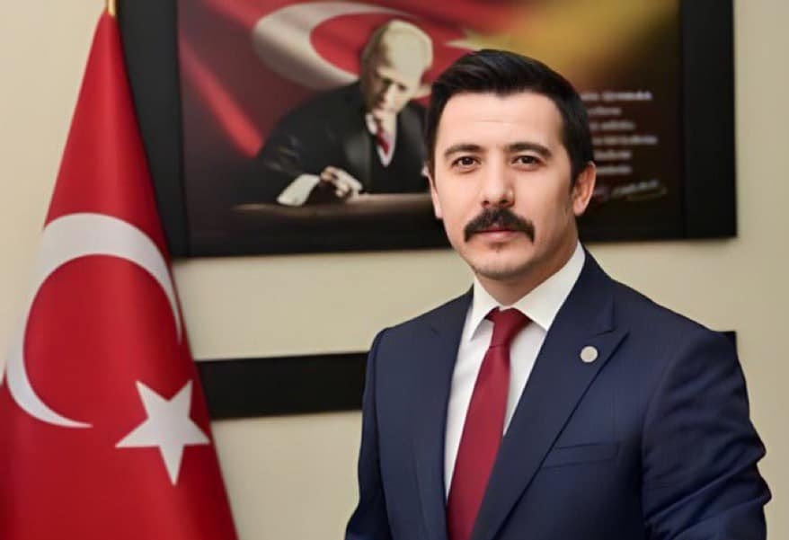 Kaymakam hutbede şehitleri anmayan imamı uyardı, bölücüler çıldırdı